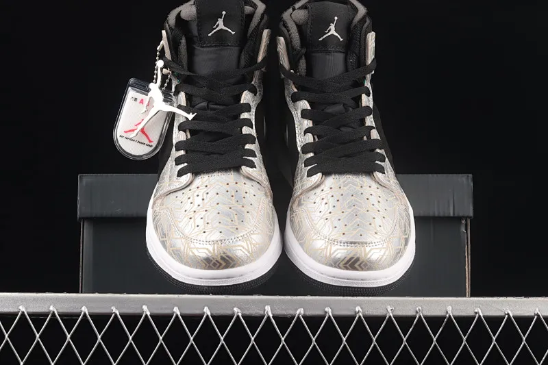 All Categories Air Jordan Jordan Series Basketball Shoes Air Jordan 1 High Air Jordan 1 Zoom CMFT AJ1 Joe 1 Black Gold White Swoosh Basketball Shoes DQ0659-800